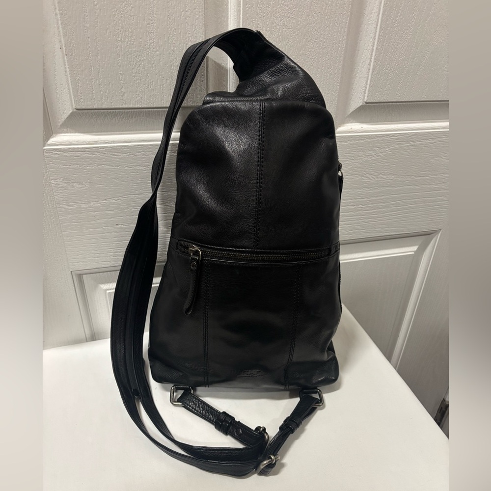 Rachel Unisex Black Leather Sling Bag
